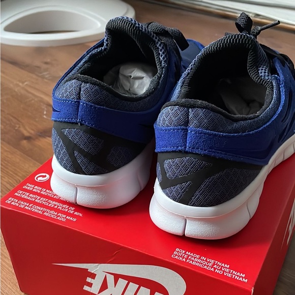 Nike Free Run Runners - Picture 3 of 3